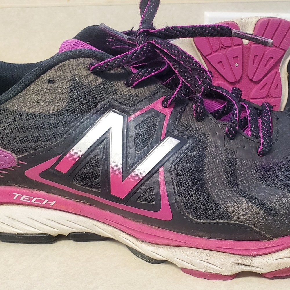 New Balance W670BK5